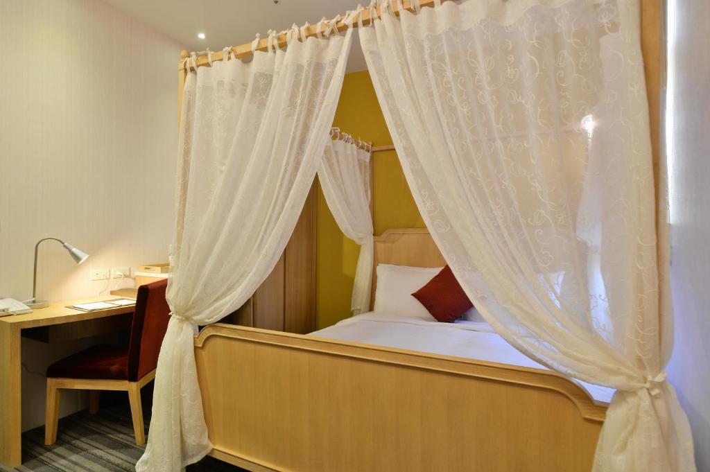 In Young Hotel Гаосюн Номер фото