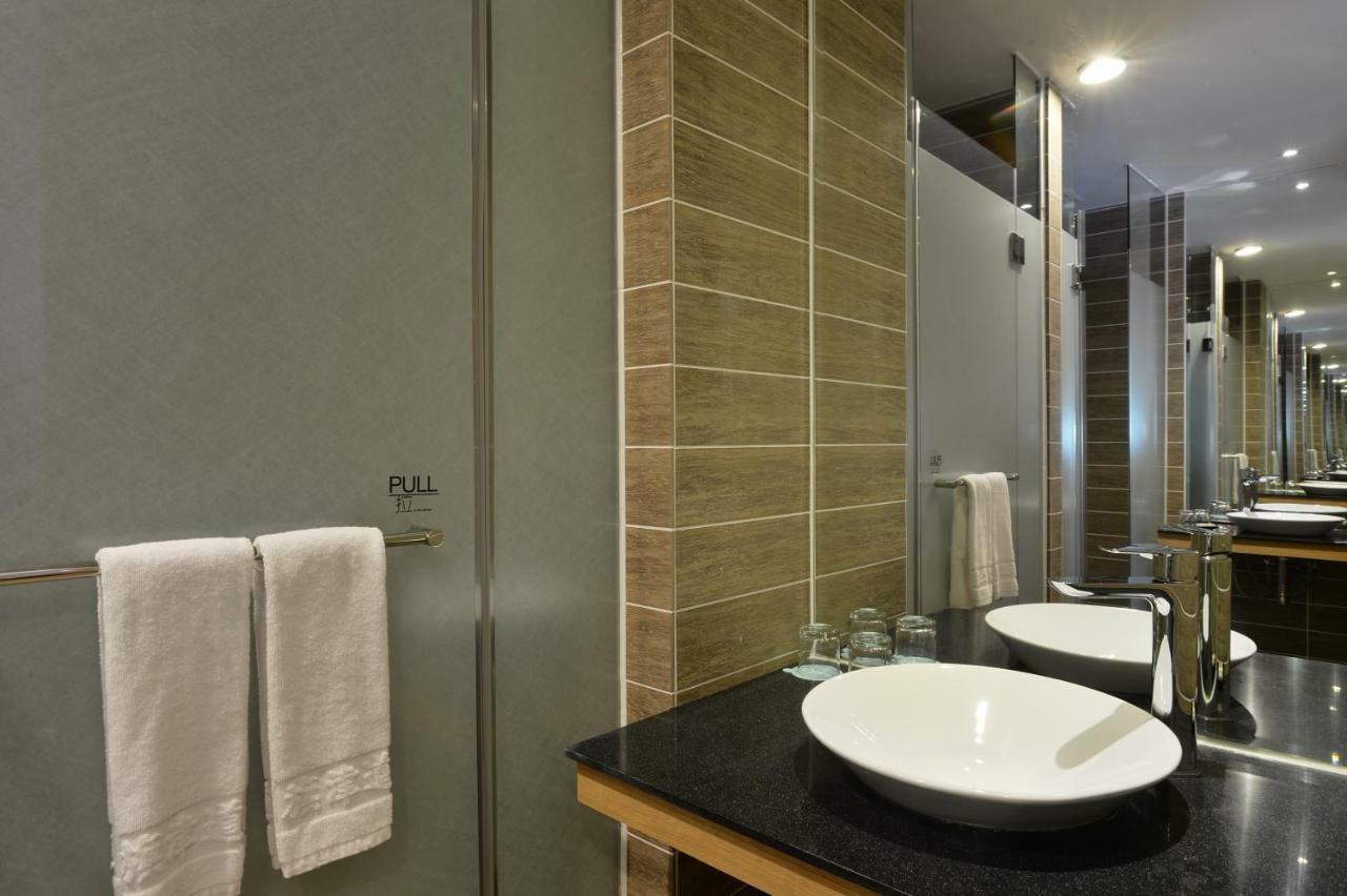 In Young Hotel Гаосюн Экстерьер фото